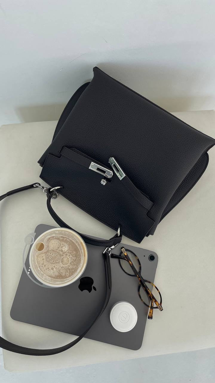 MELVARA – Genuine Leather Bag with Character