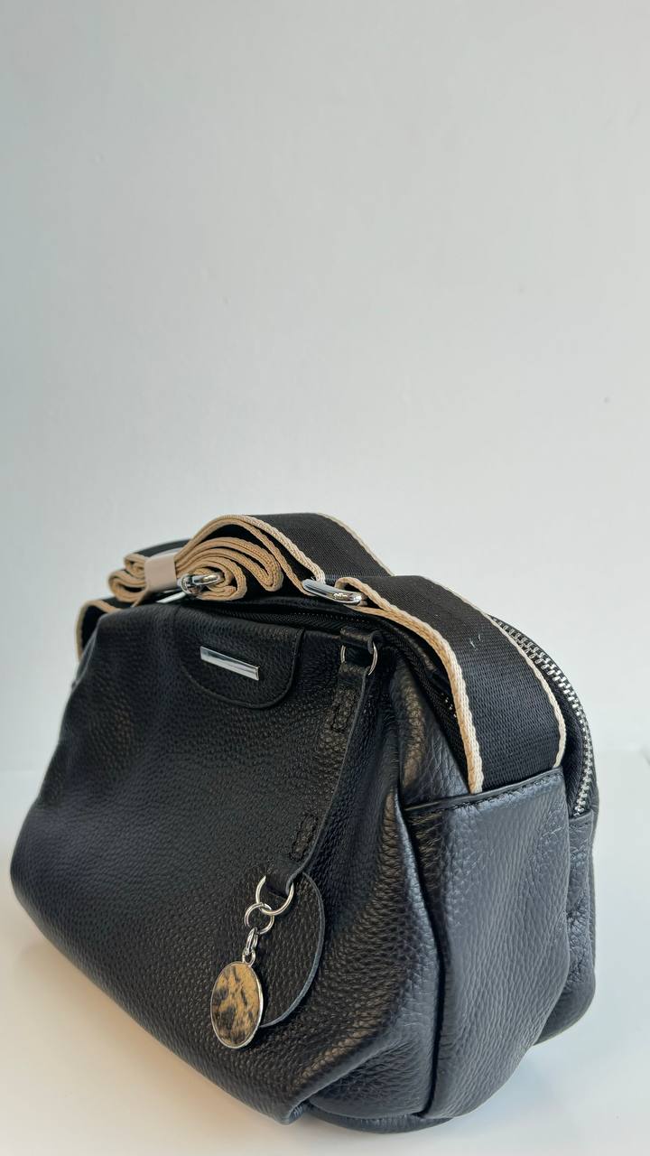 Elegant Leather Crossbody Bag for Stylish Women
