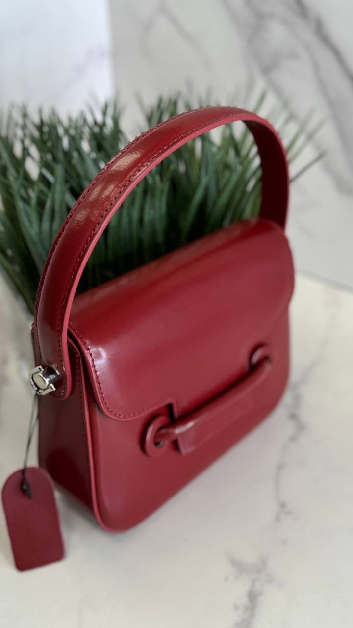 Élégance en Cuir – Genuine Leather Structured Top Handle Bag with Detachable Shoulder Strap