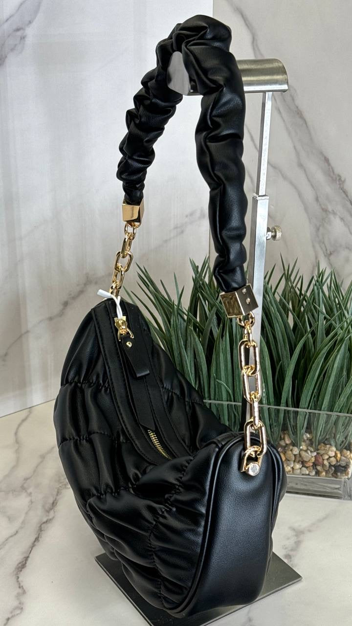 Luxe Harmonie – Quilted Shoulder Bag with Short Handle and Gold Chain Accent