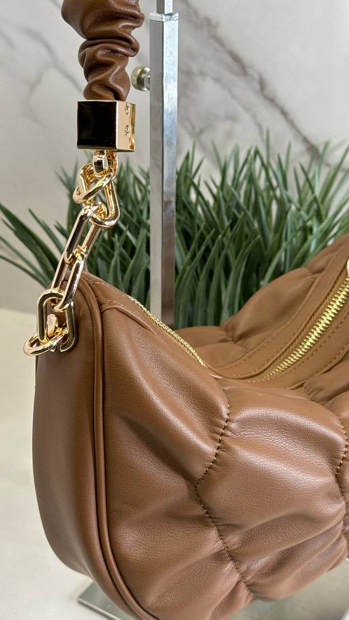 Luxe Harmonie – Quilted Shoulder Bag with Short Handle and Gold Chain Accent