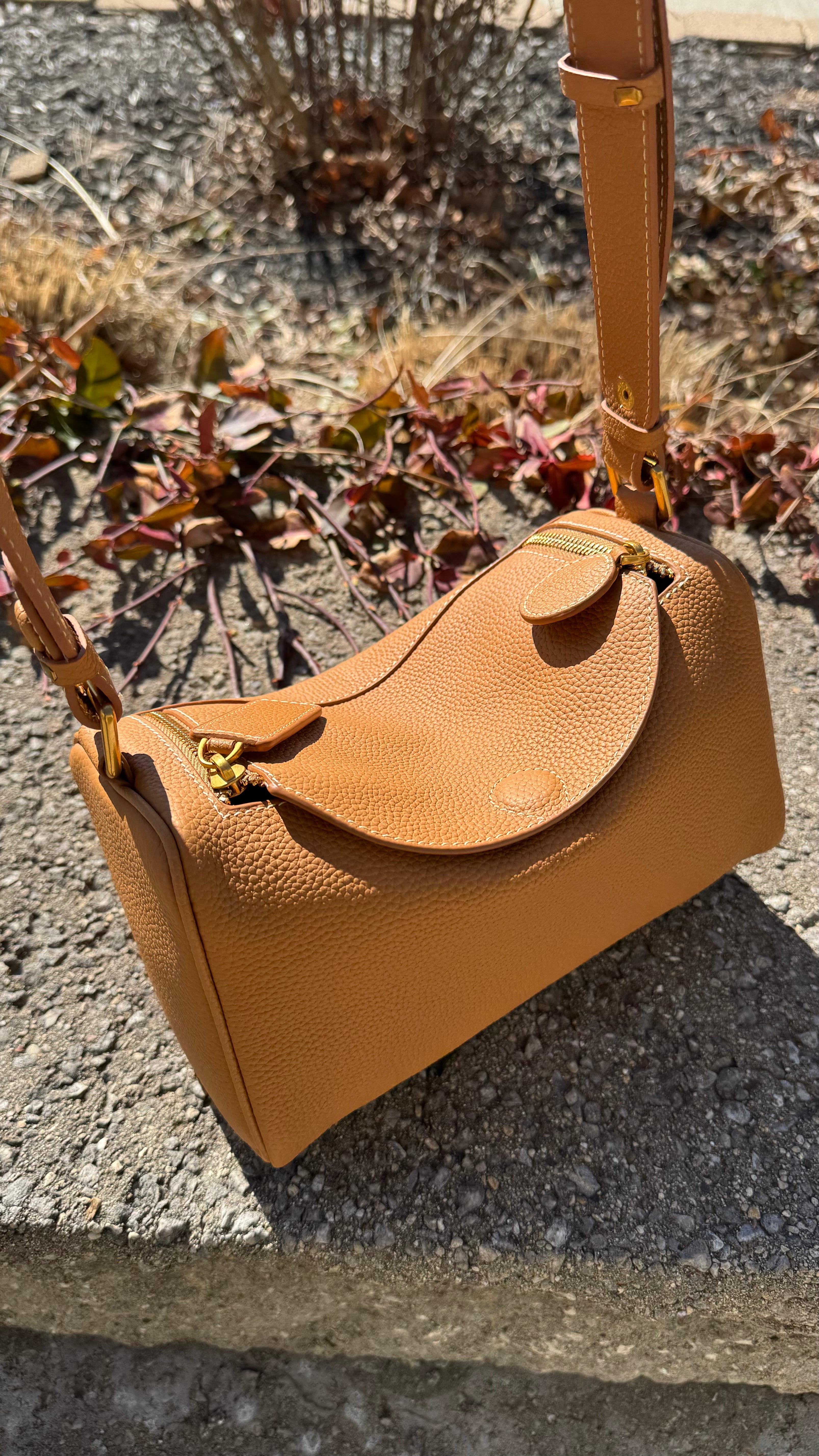 Madelyn Luxe” — Premium Leather Convertible Crossbody & Shoulder Bag