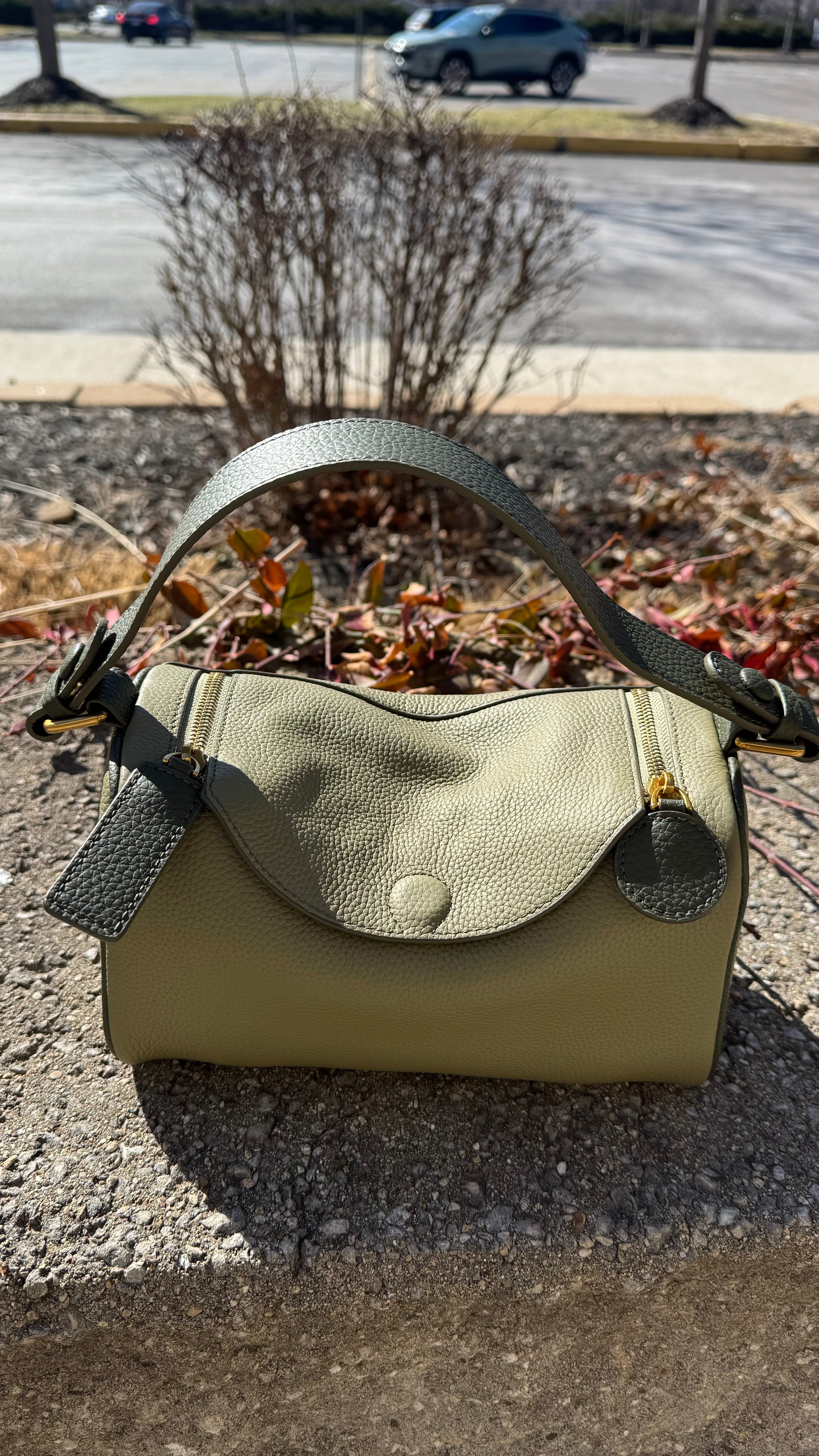 Madelyn Luxe” — Premium Leather Convertible Crossbody & Shoulder Bag