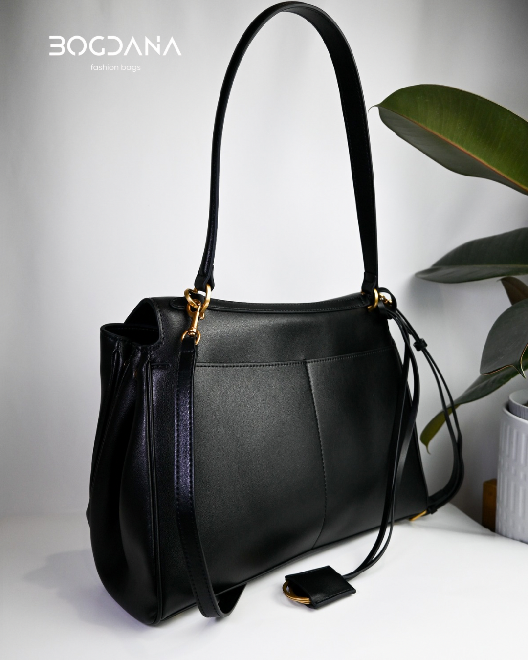 🖤 Genuine Leather Bag (Made in Italy). Medium