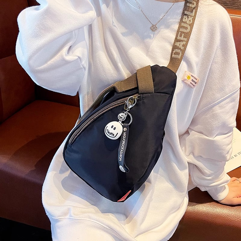 Street Zip Crossbody — Compact Size, Bold Style 🎒✨