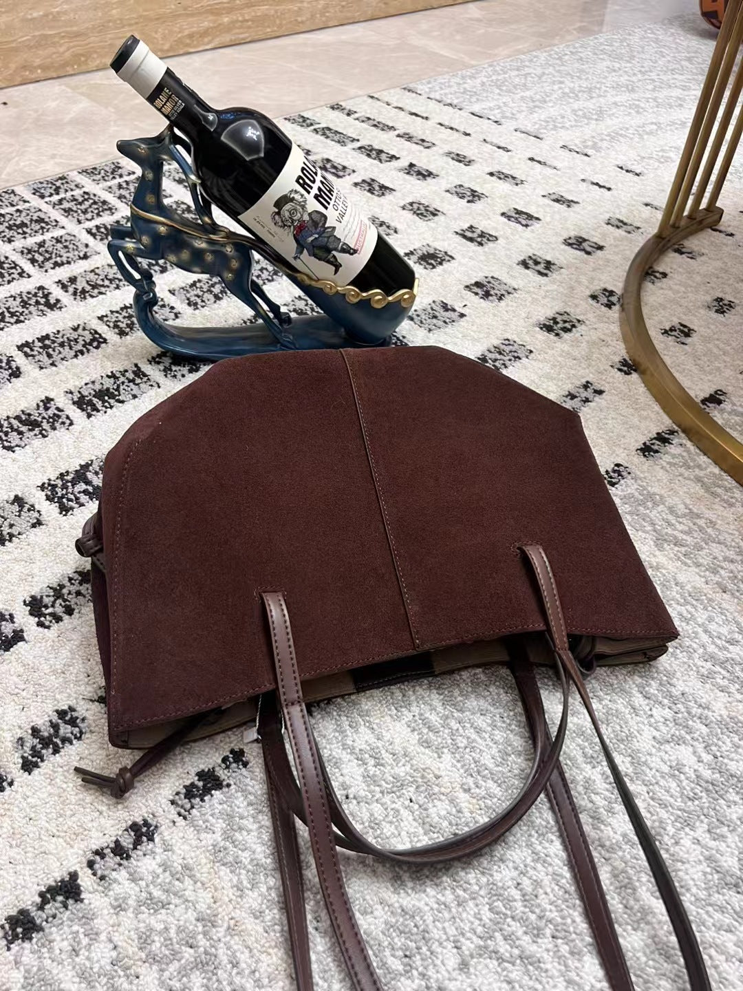 Vittoria Bag – Timeless Elegance and Luxury