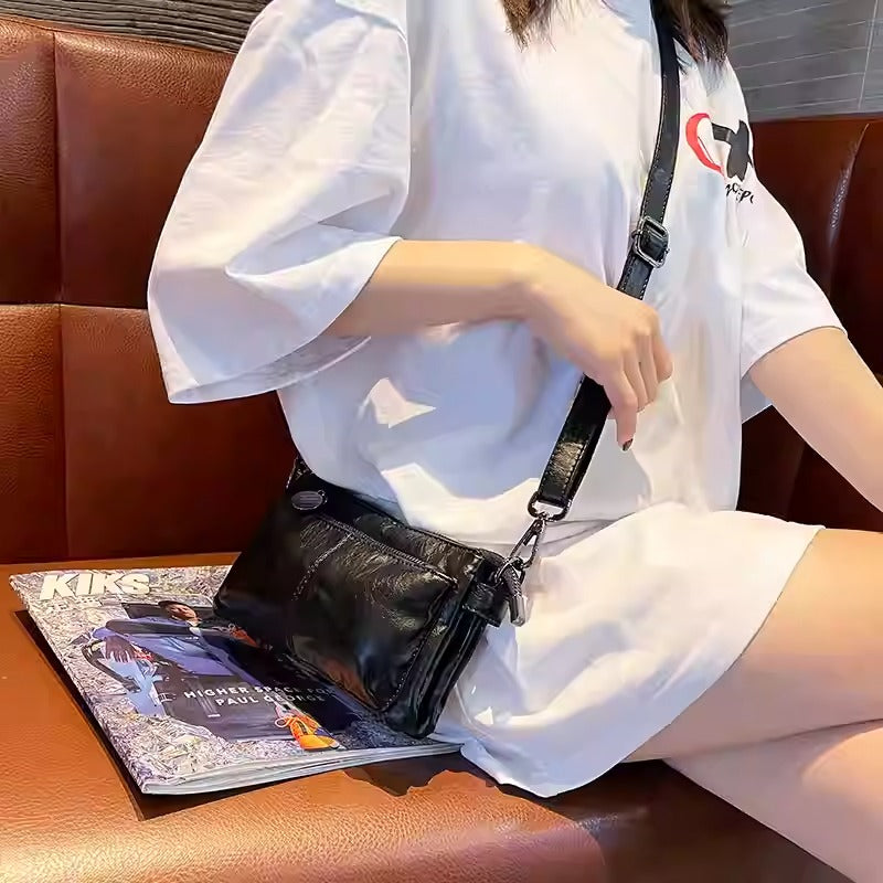 Unisex Crossbody Bag in Genuine Leather – Compact Black Shoulder Bag for Men and Women with Adjustable Strap
