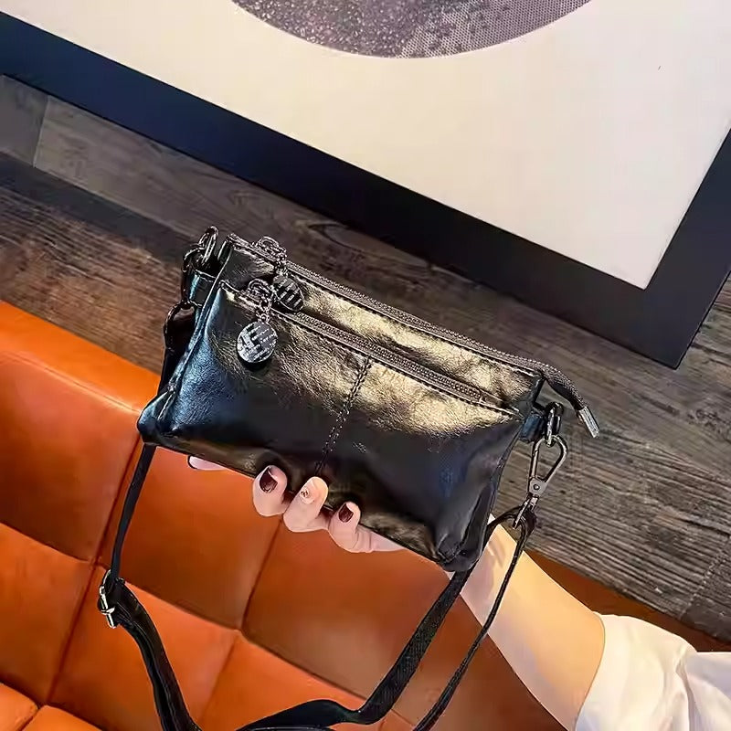 Unisex Crossbody Bag in Genuine Leather – Compact Black Shoulder Bag for Men and Women with Adjustable Strap