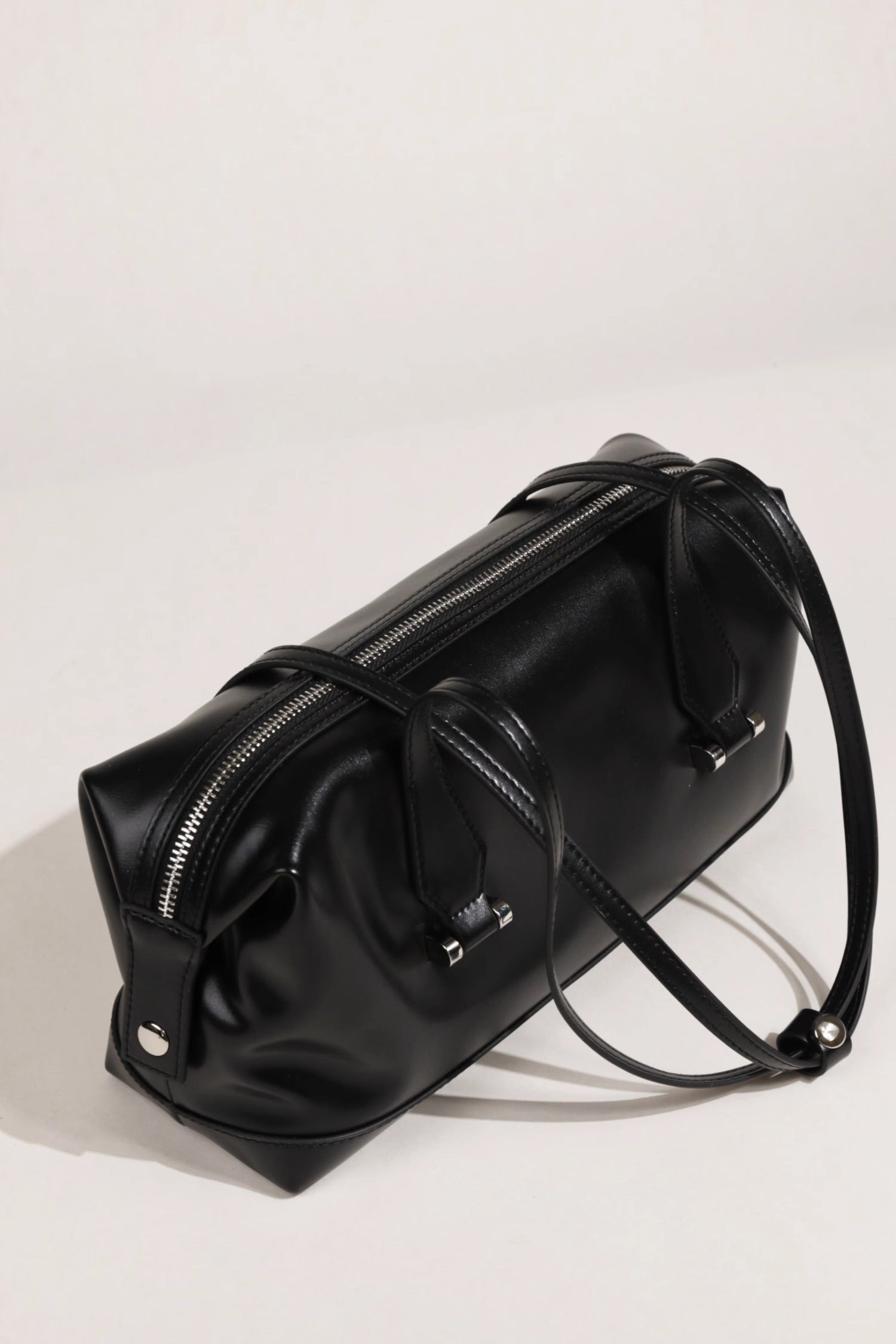 Leather Elegance Crossbody Bag – Genuine Leather Shoulder Bag for Everyday & Evening Style