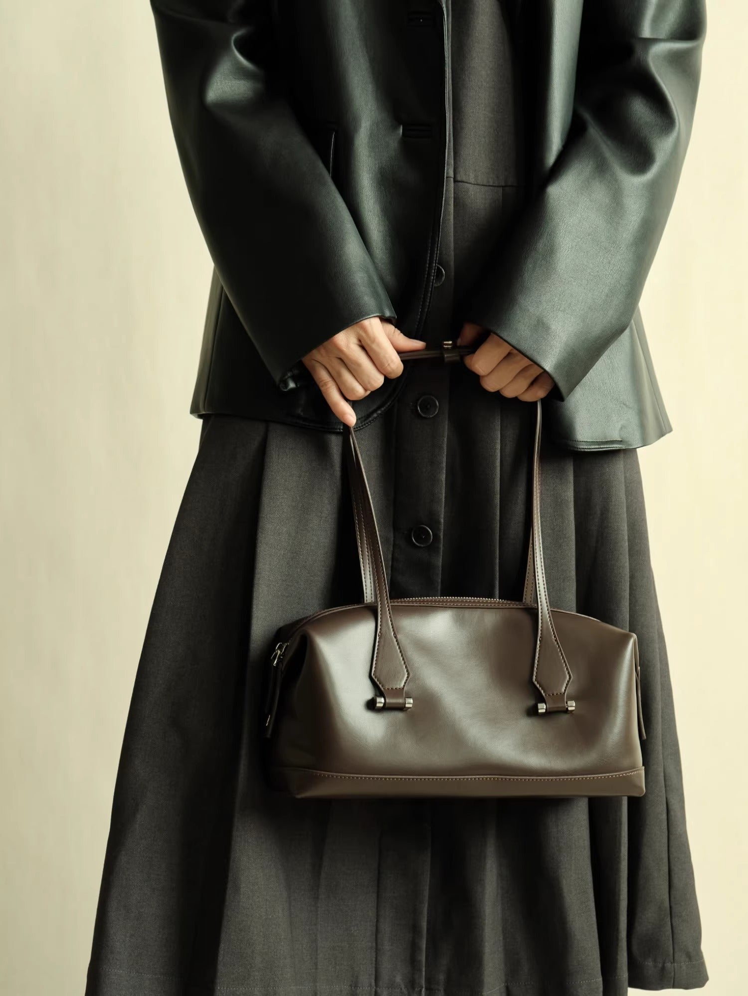 Leather Elegance Crossbody Bag – Genuine Leather Shoulder Bag for Everyday & Evening Style