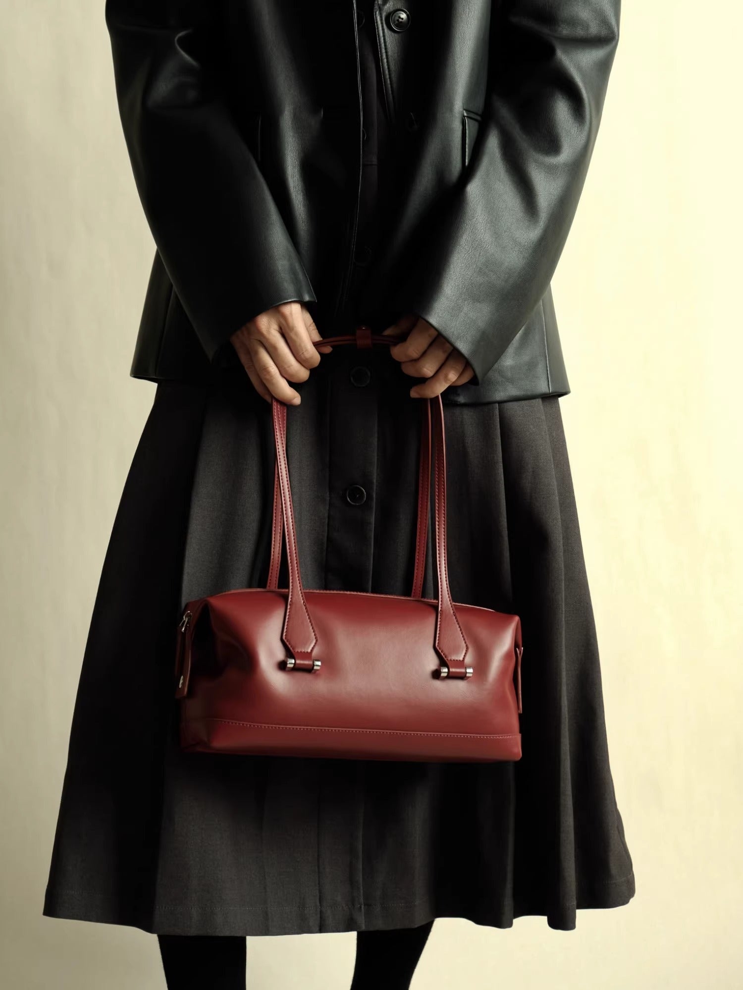 Leather Elegance Crossbody Bag – Genuine Leather Shoulder Bag for Everyday & Evening Style