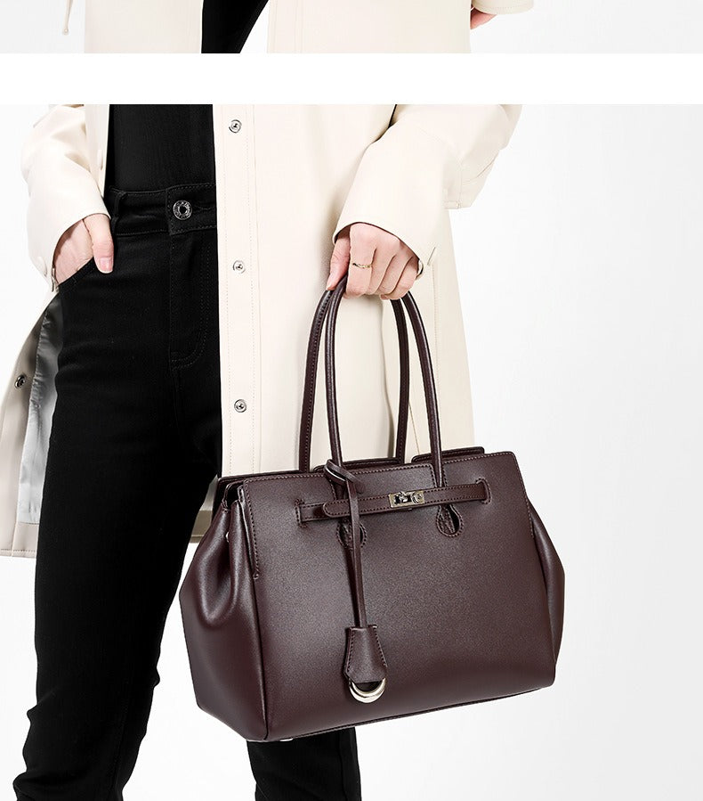 AYANA BAG — soft leather unisex bag with adjustable strap