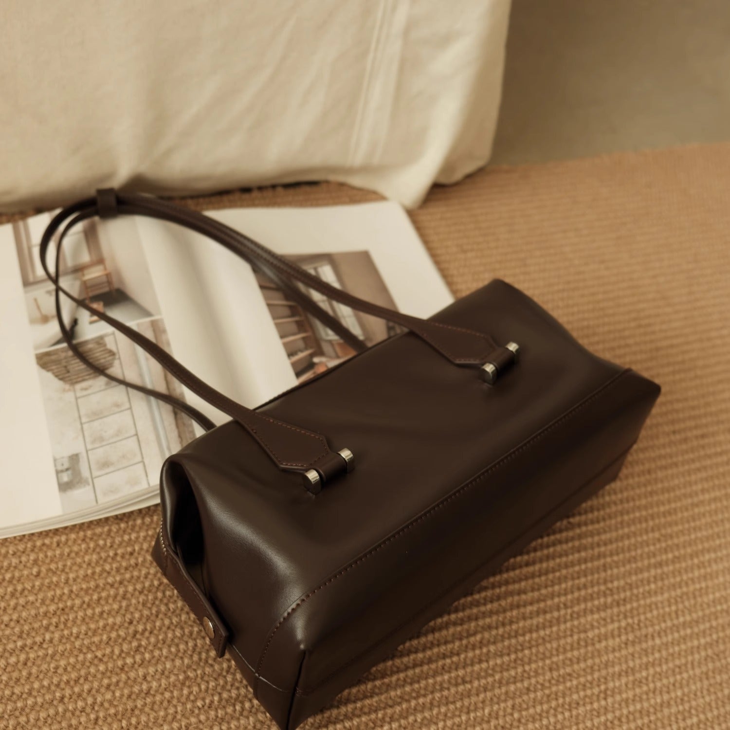 Leather Elegance Crossbody Bag – Genuine Leather Shoulder Bag for Everyday & Evening Style