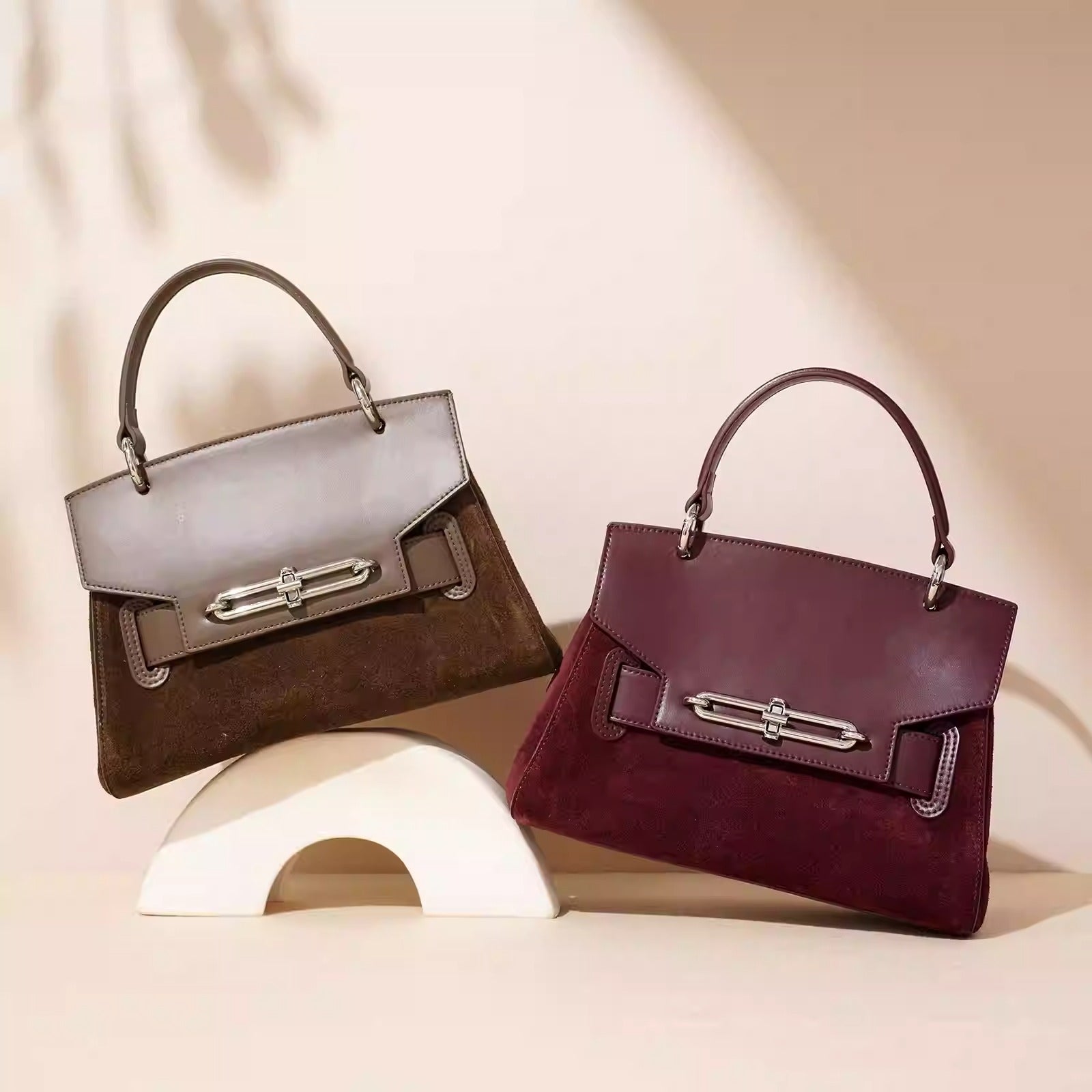 Elegance Chain Strap Shoulder Bag – Genuine Leather Crossbody for Everyday and Evening Style