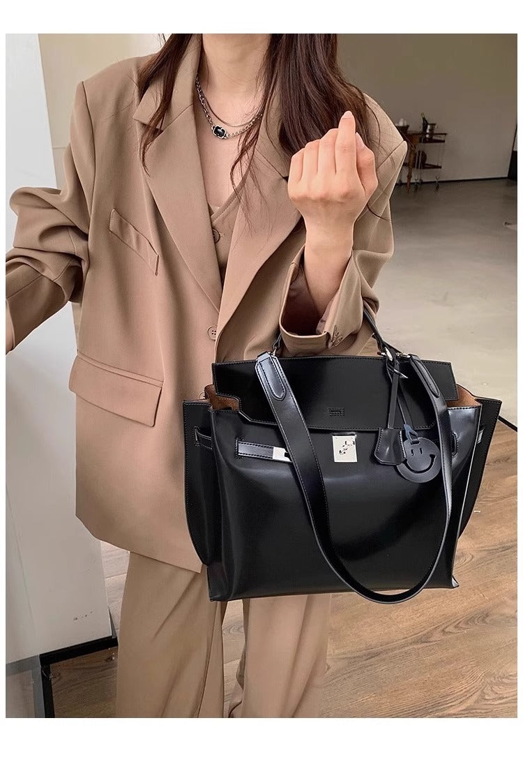 👜 Timeless Grace – Genuine Leather Structured Shoulder Bag | 14" Elegant Tote with Adjustable Strap