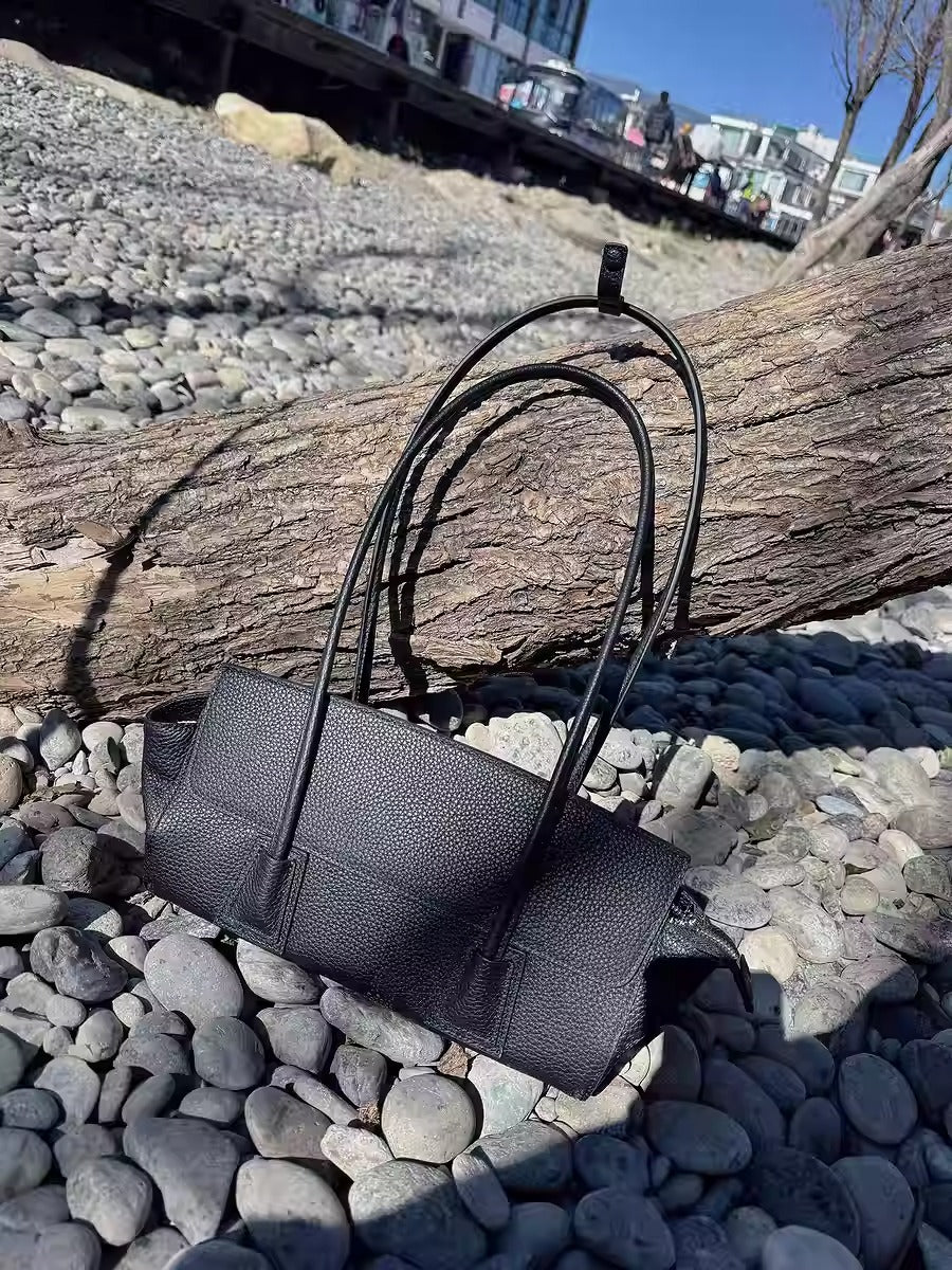 Elegance Bag – A Timeless Icon of Style