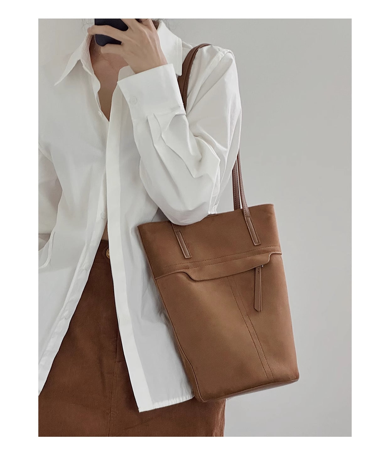 Elegant Barrel Bag in Genuine Leather and Suede