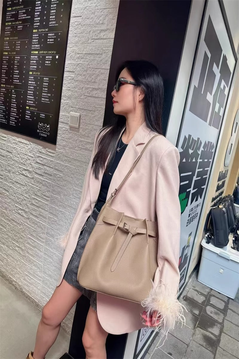 SARUNA Grain– 100% Full Leather Tote”. Women’s shoulder bag