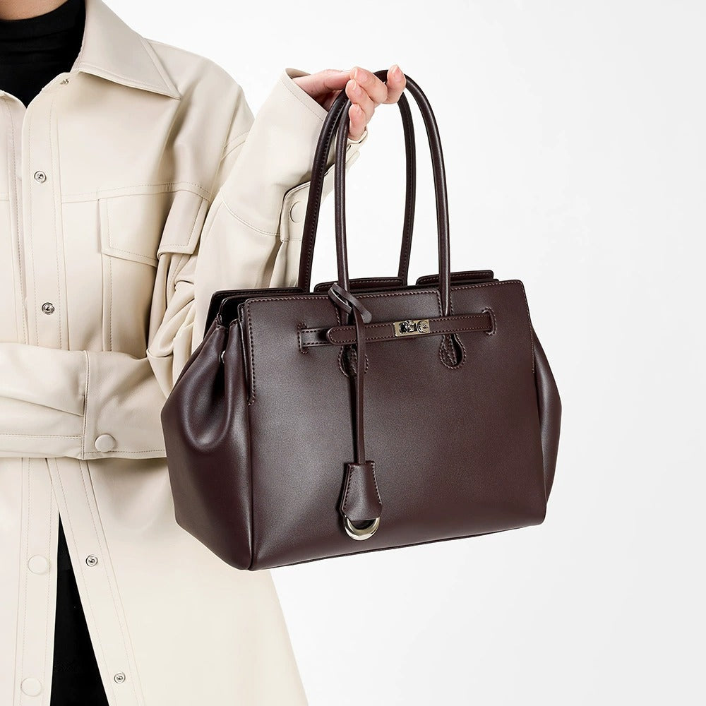 AYANA BAG — soft leather unisex bag with adjustable strap