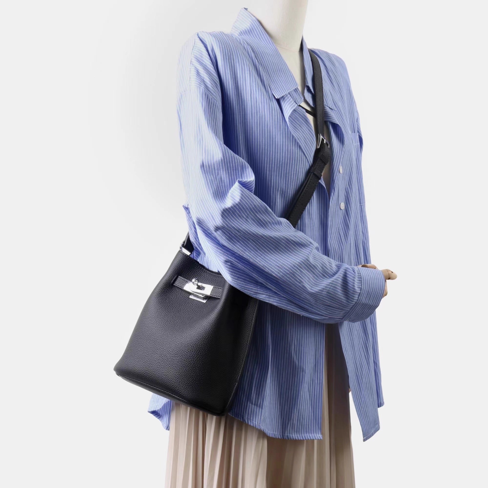 ✨ Tuyana — genuine leather crossbody bag ✨