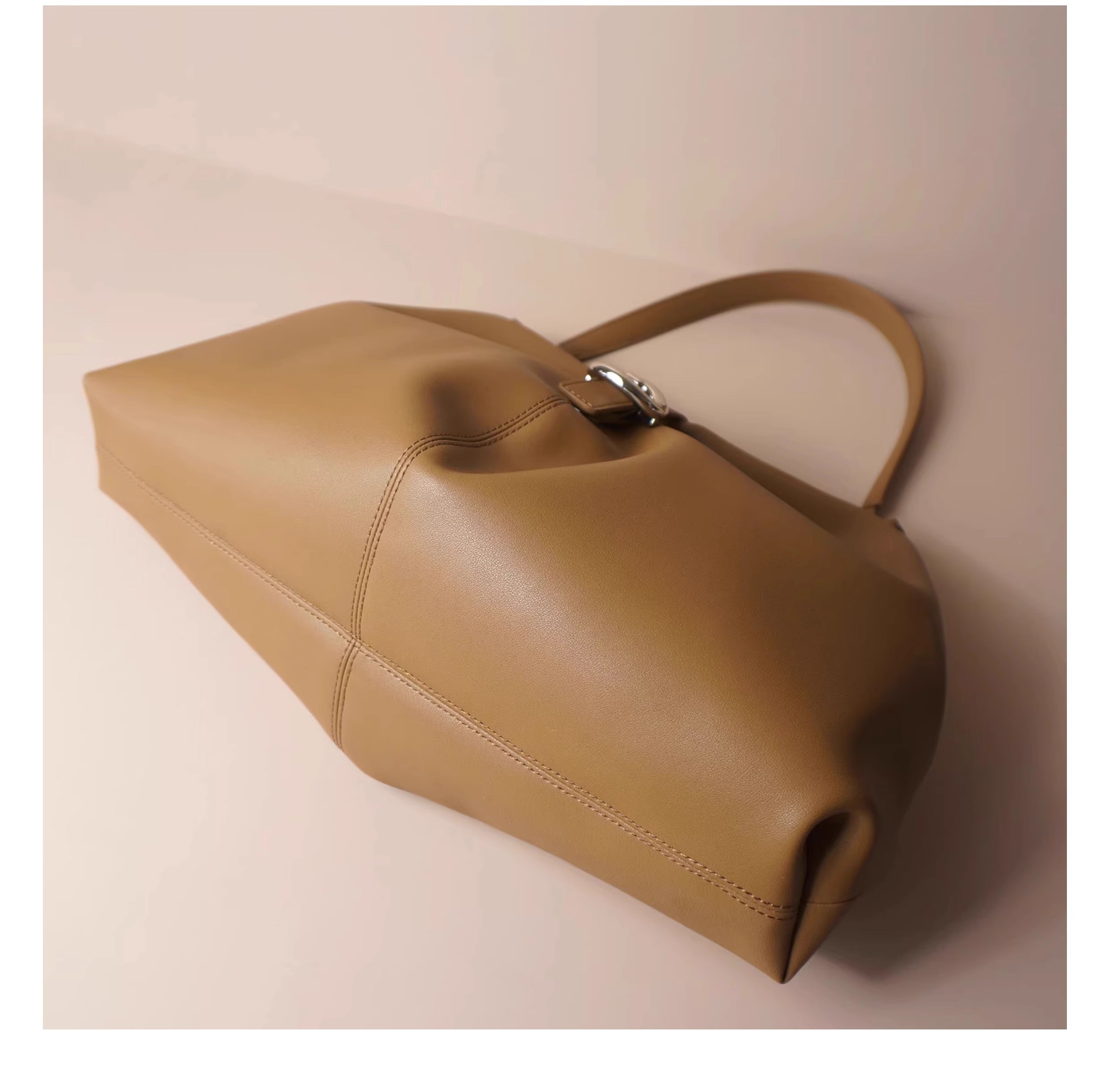 BELLA – A Sophisticated Handbag in 100% Genuine Soft Leather