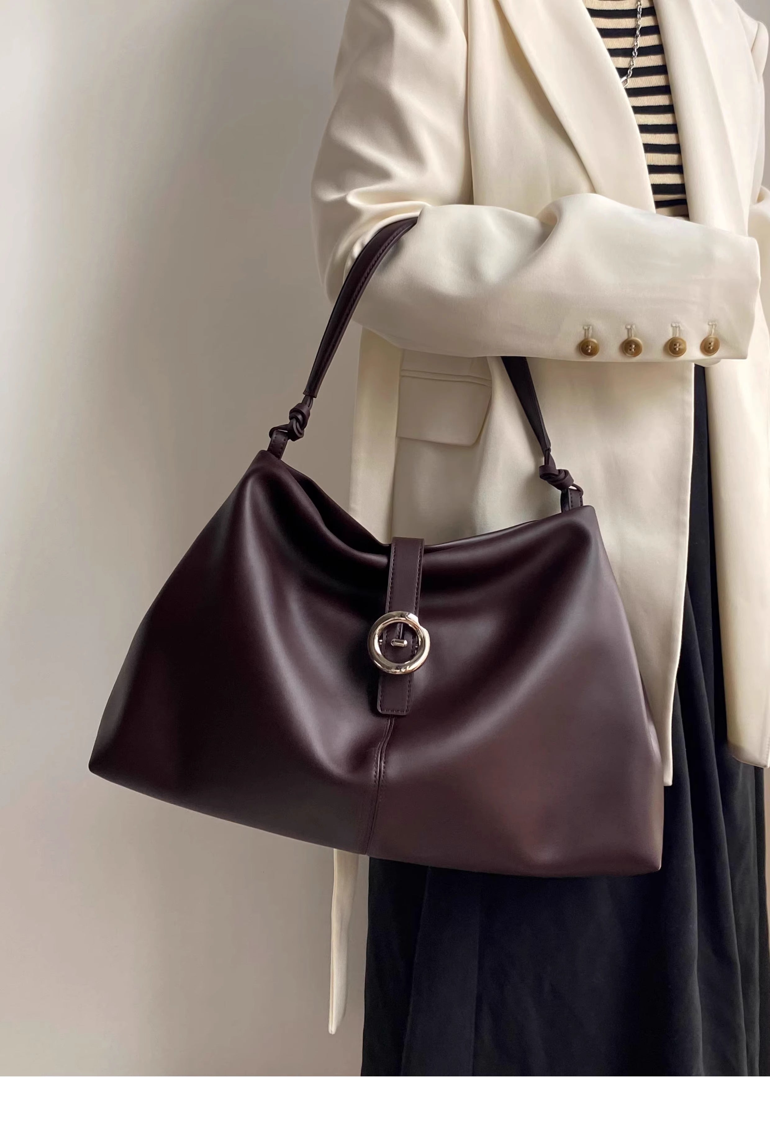 BELLA – A Sophisticated Handbag in 100% Genuine Soft Leather