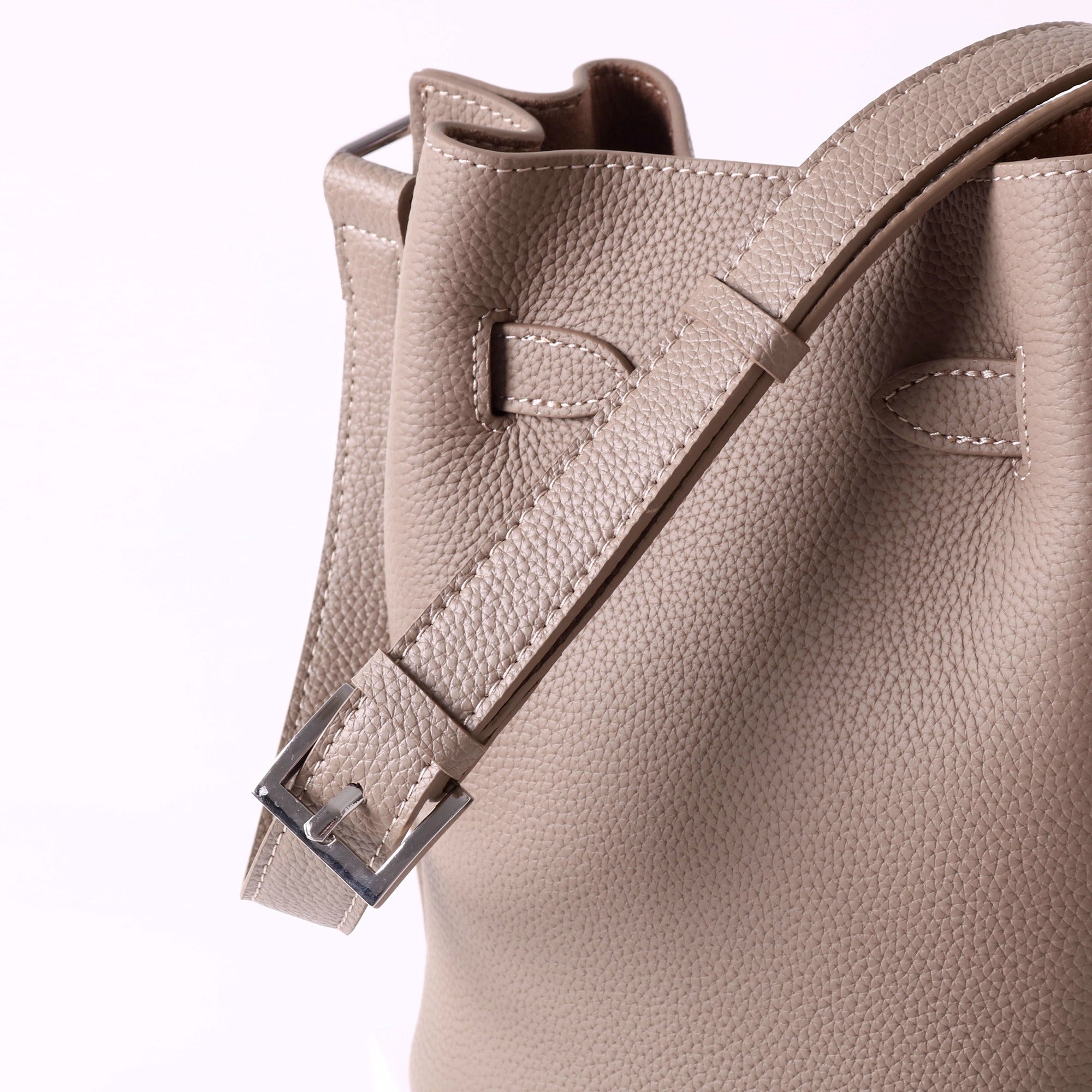 ✨ Tuyana — genuine leather crossbody bag ✨