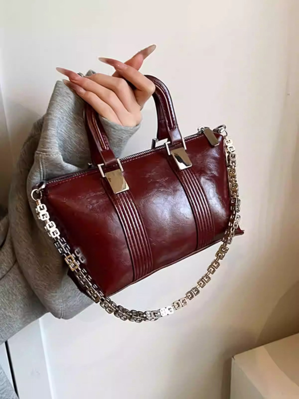 Elegant Statement: Premium Leather Handbag