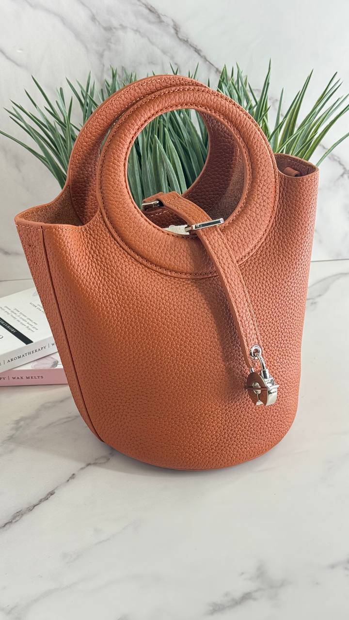 Elegant Duo – Genuine Grained Leather Bag with Cosmetic Pouch and Long Strap