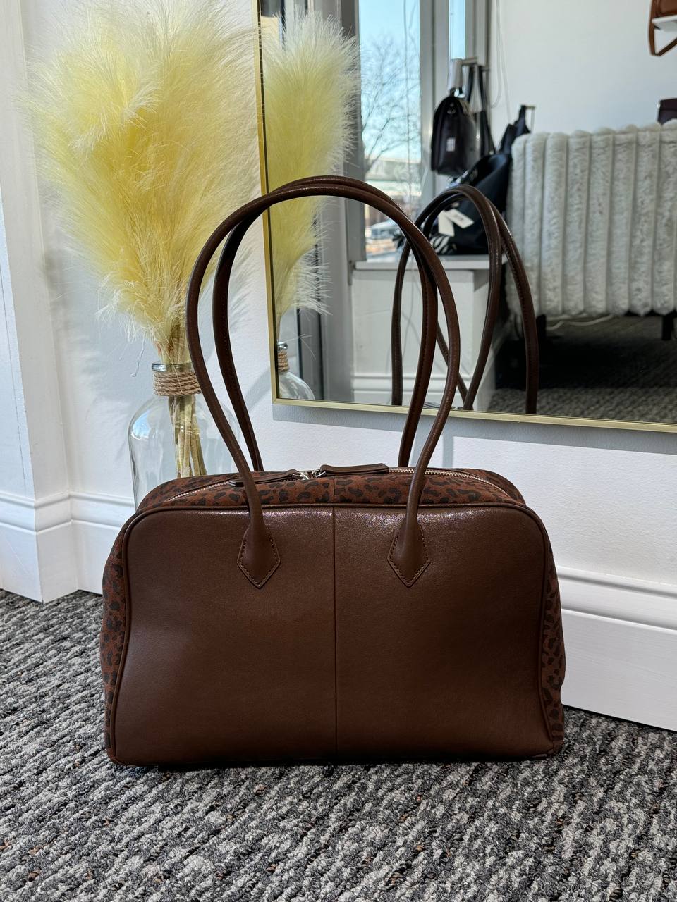 Wild Elegance – a handbag made of genuine leather and suede