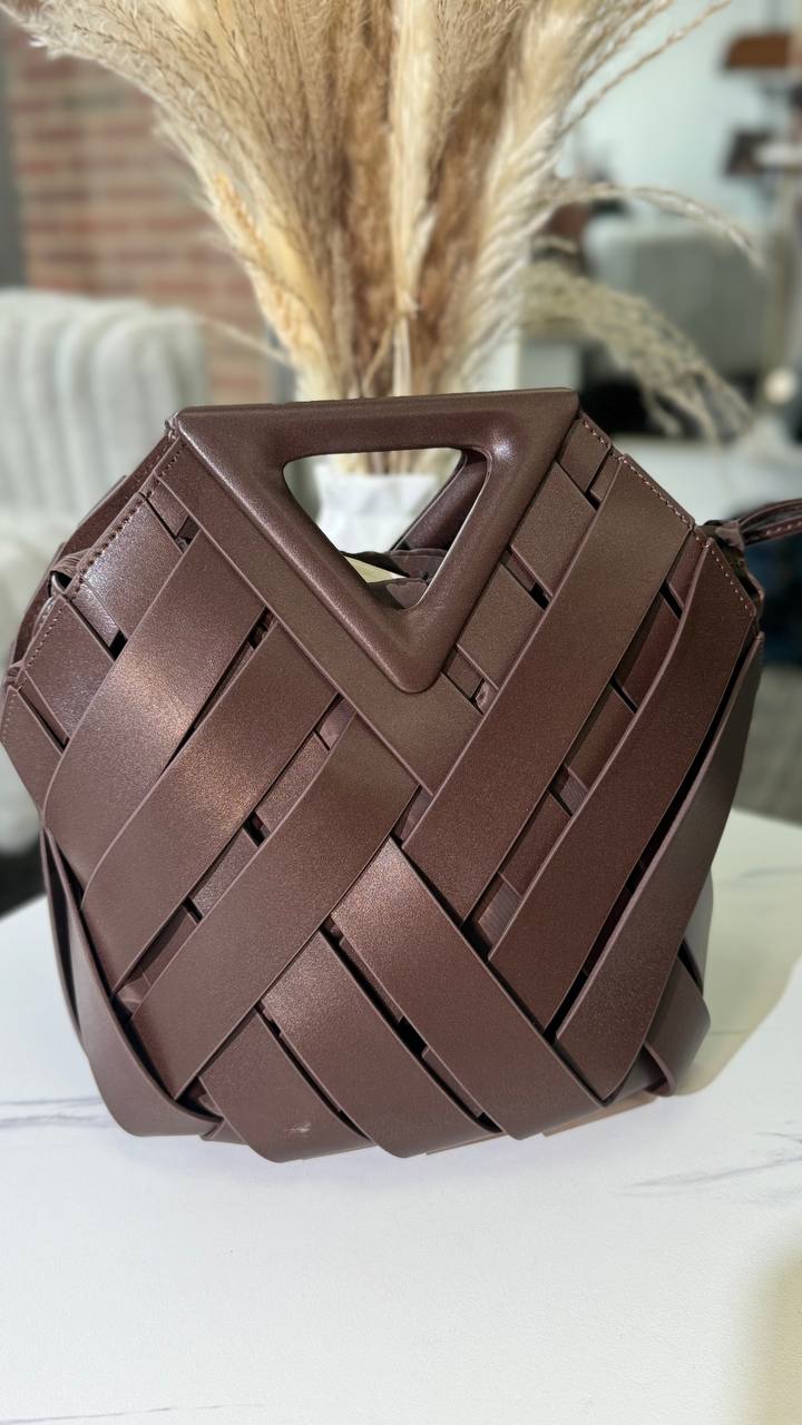 The Statement Weave Bag-A Bold Statement in Genuine Leather