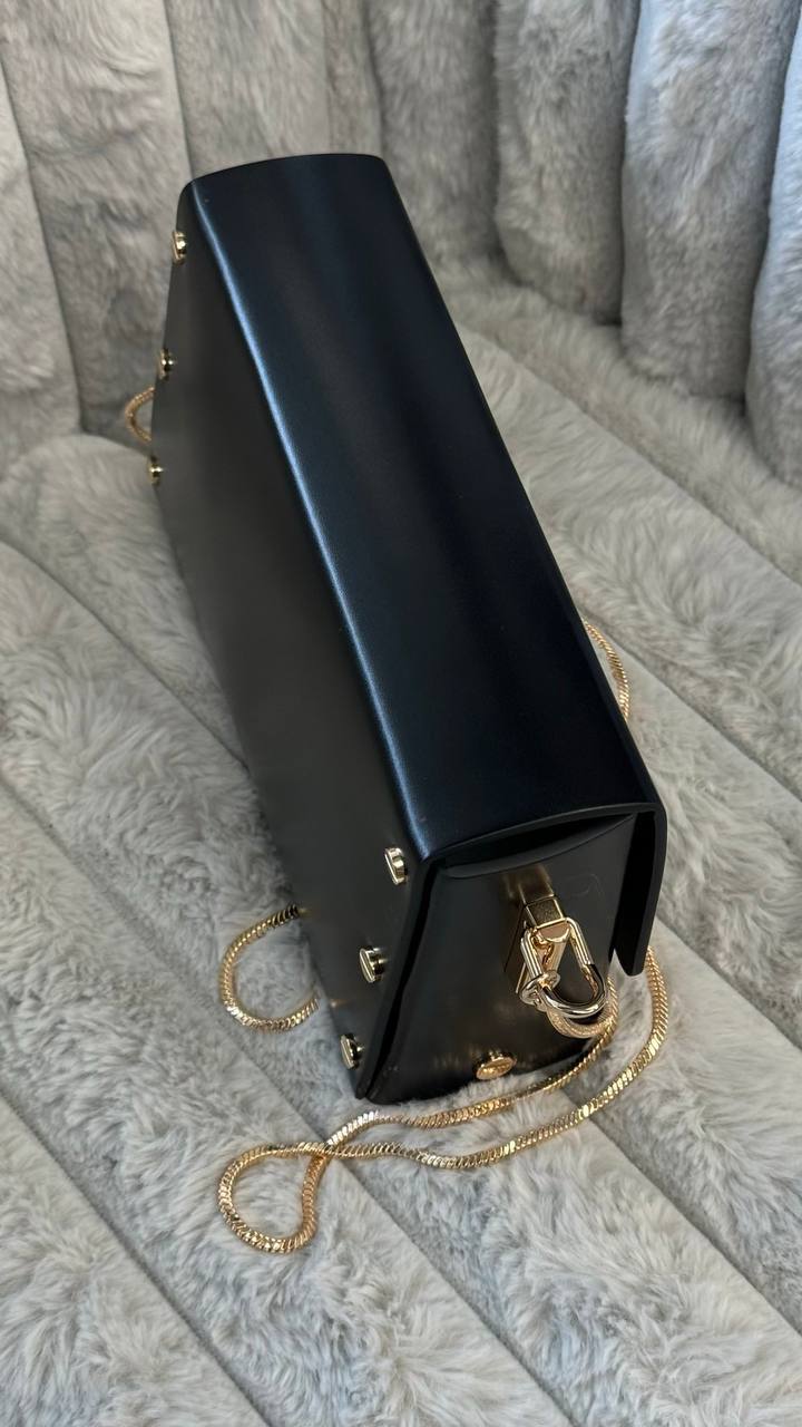 “Dual Charm” – Genuine Leather Bag with Two Straps