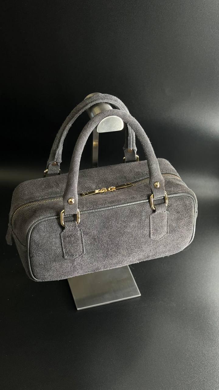 Suede Luxe. Shoulder bag.Made in Italy