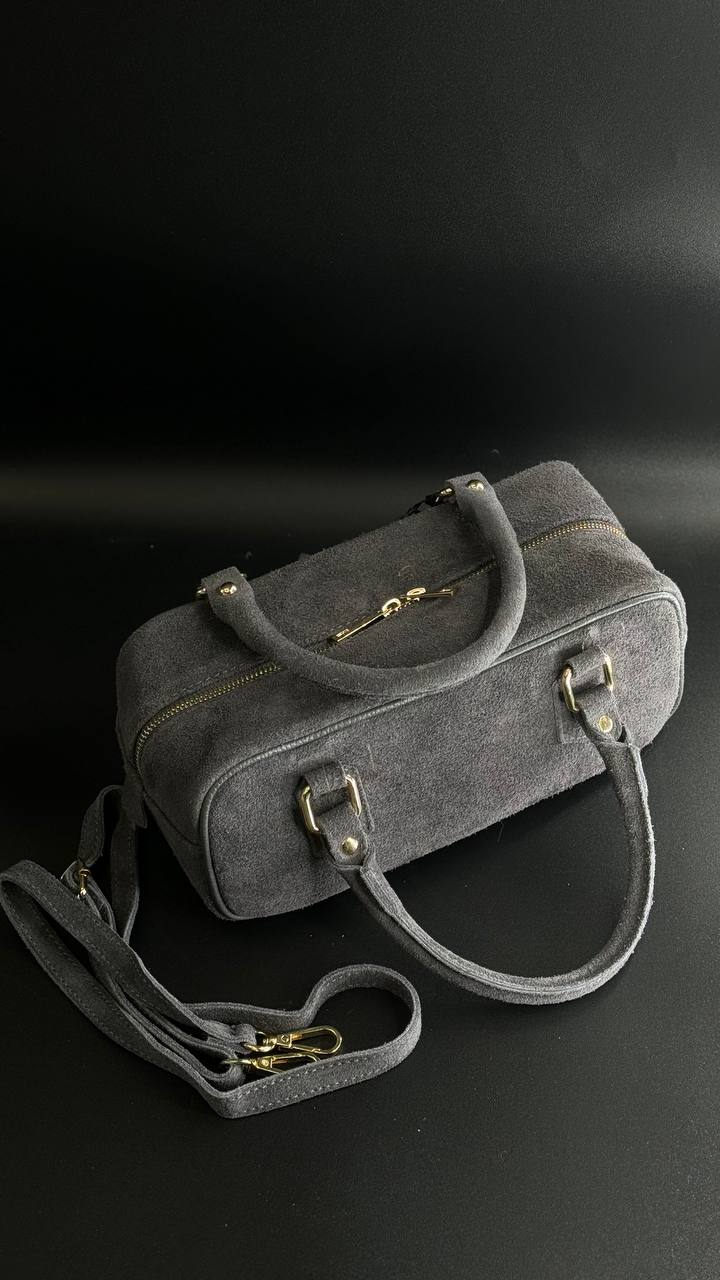 Suede Luxe. Shoulder bag.Made in Italy