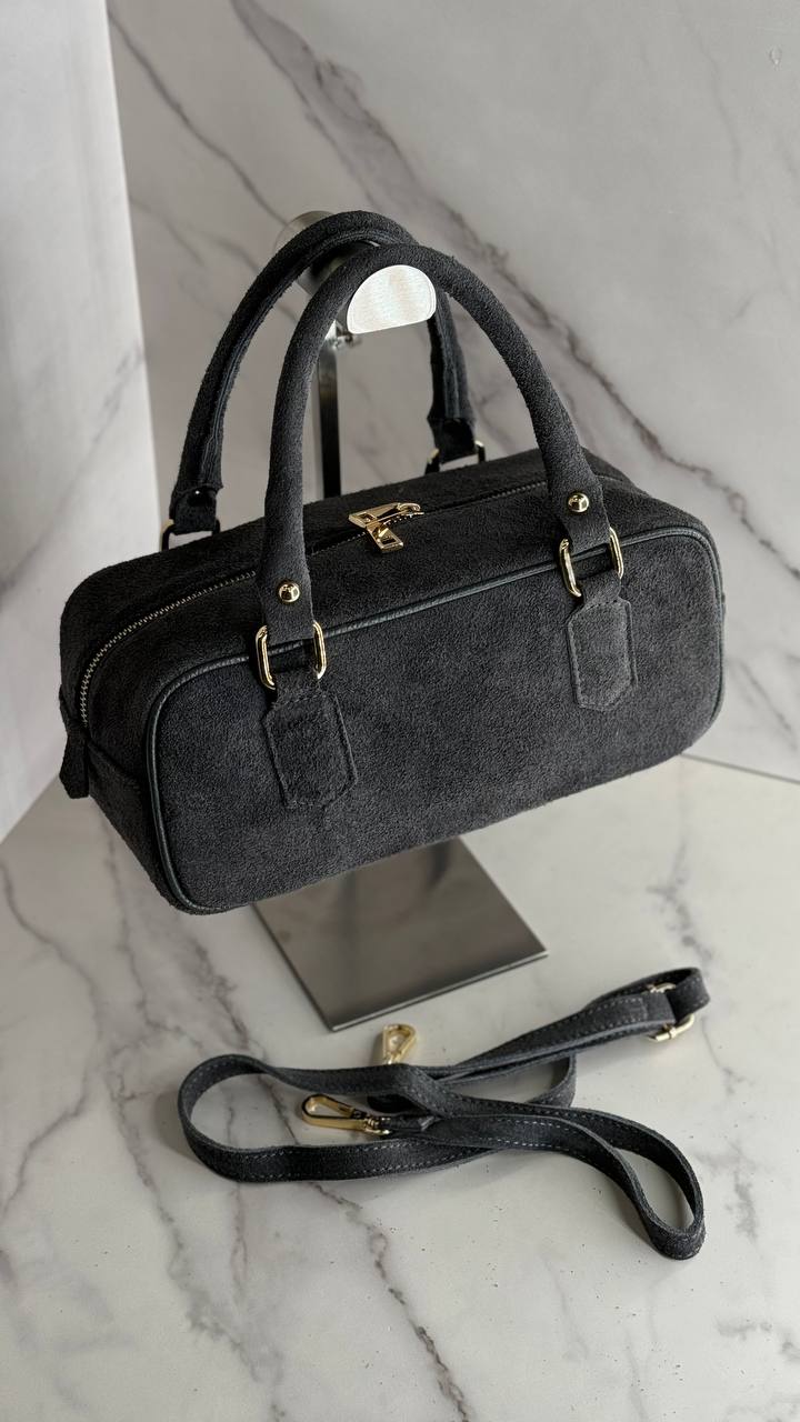 Suede Luxe. Shoulder bag.Made in Italy