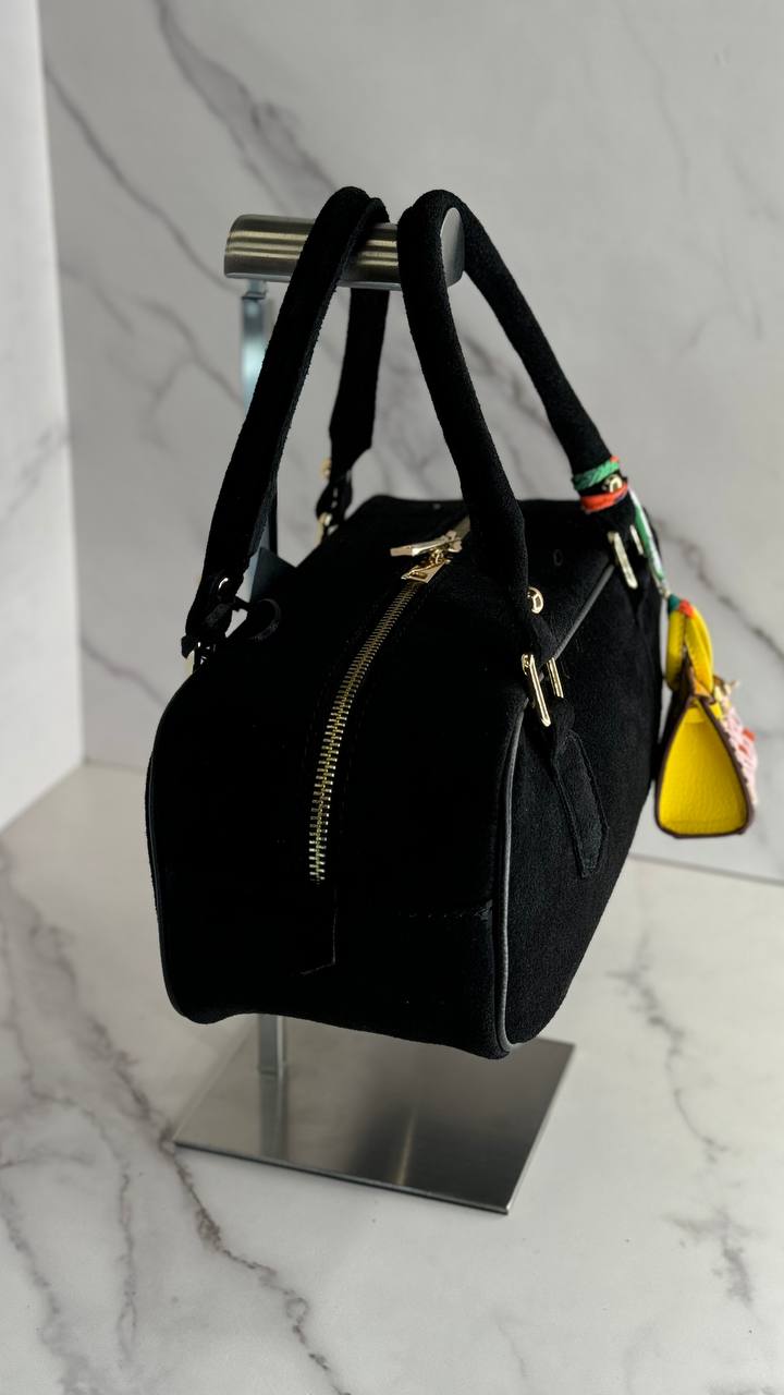 Suede Luxe. Shoulder bag.Made in Italy