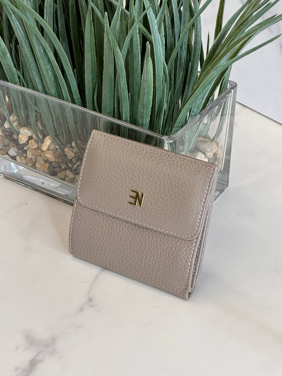 “Enzo Nori Compact Luxe”