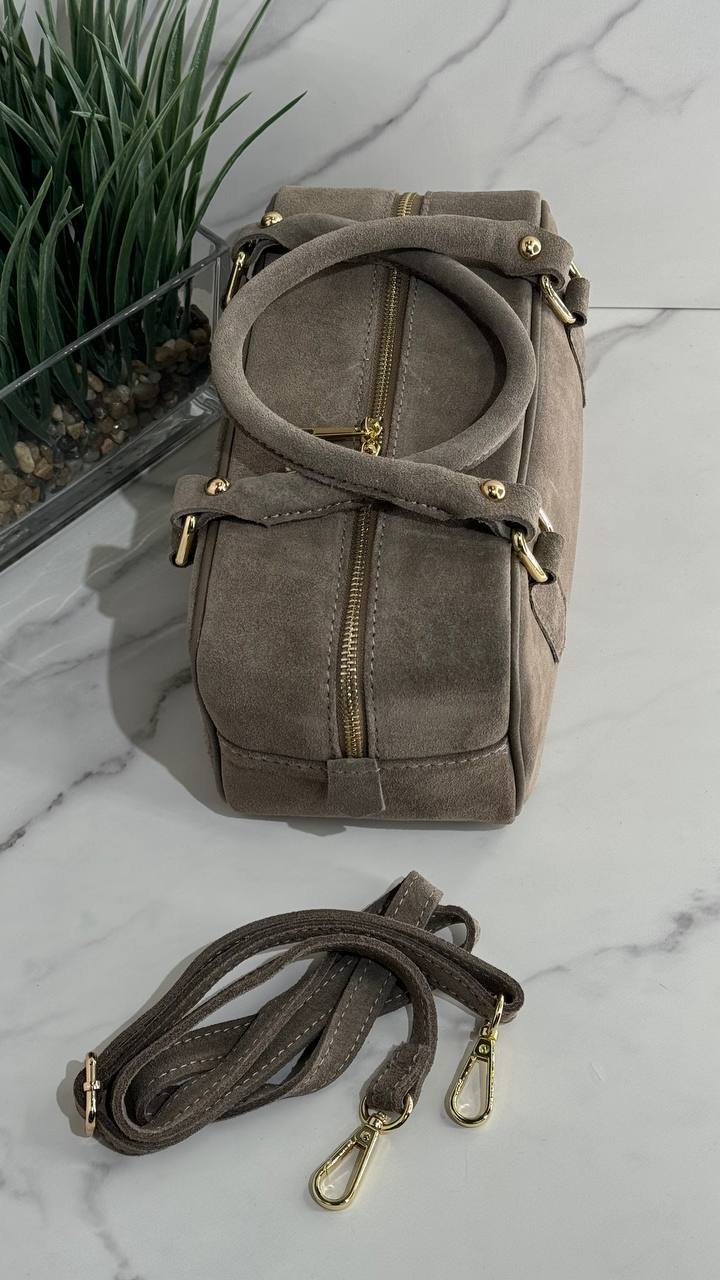 Suede Luxe. Shoulder bag.Made in Italy