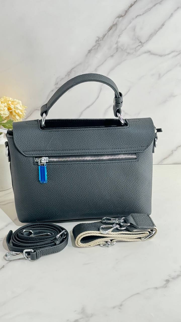 Eleganza — minimalist leather handbag