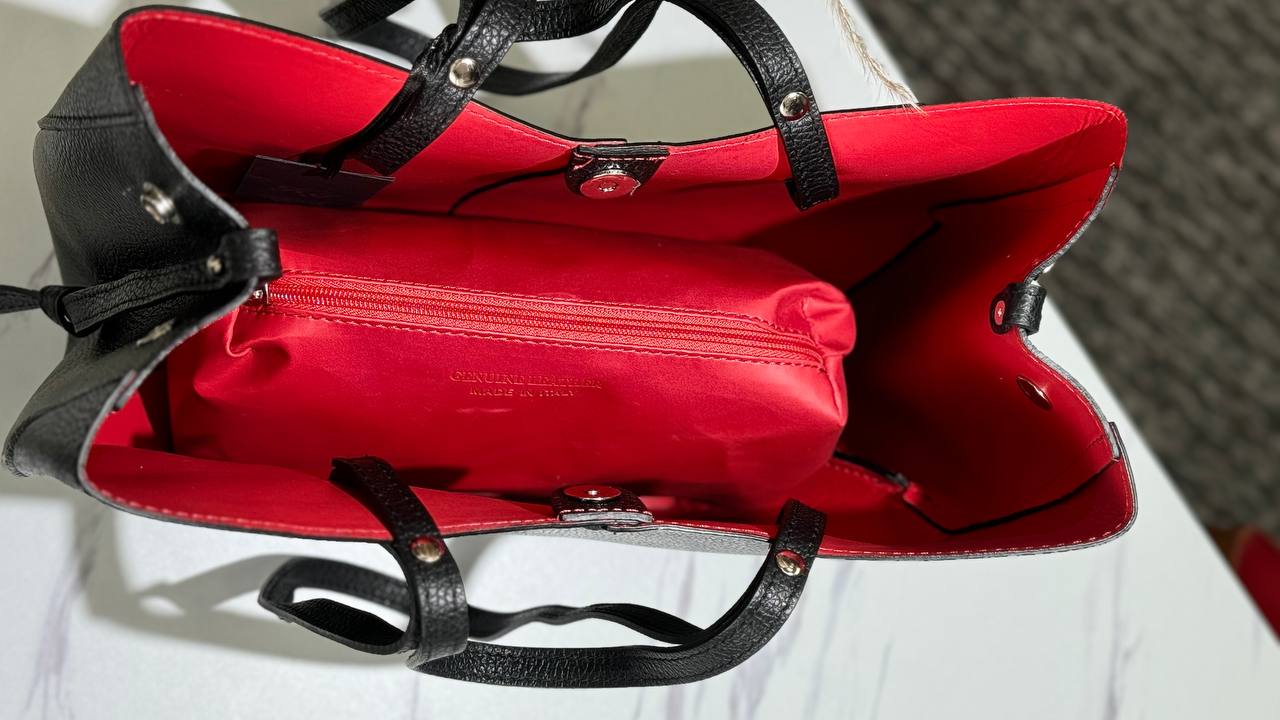 Italian genuine leather bag. Shopper