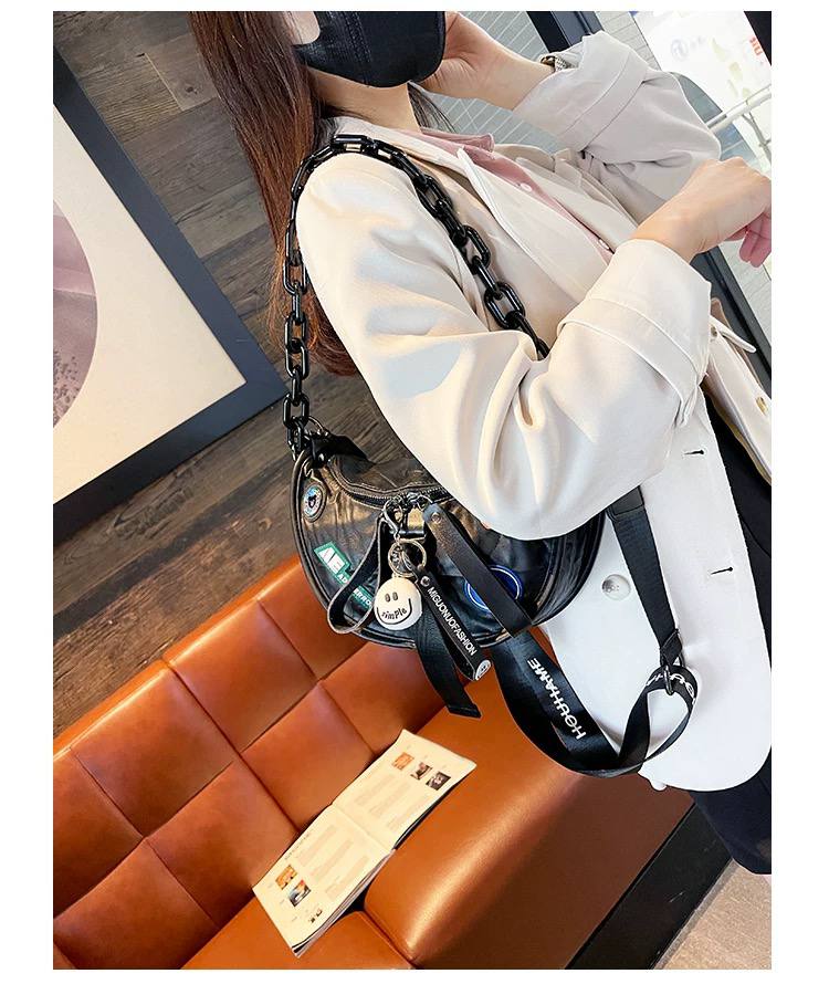 URBAN VIBE – a stylish bag for the bold and active