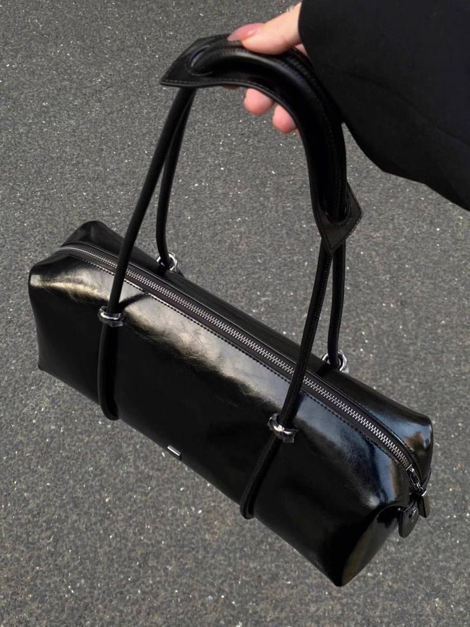 Noir Elegance Bag – The Perfect Blend of Style and Sophistication