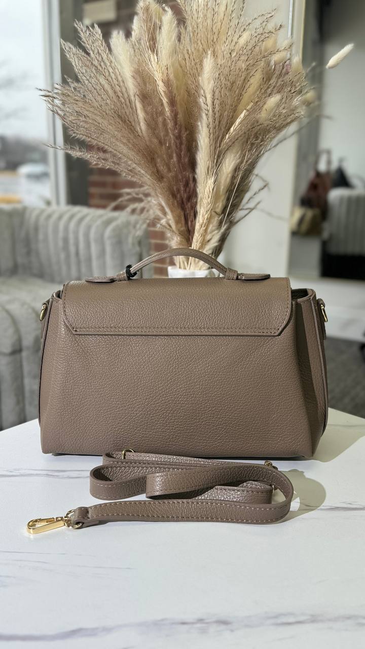 Bag “Italica Classico” – The Essence of Italian Style and Impeccable Quality