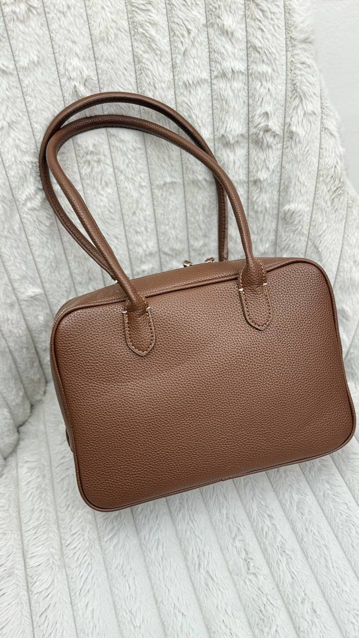 Elite Luxe Charm – Handbag with Premium Eco-Leather Embellishments