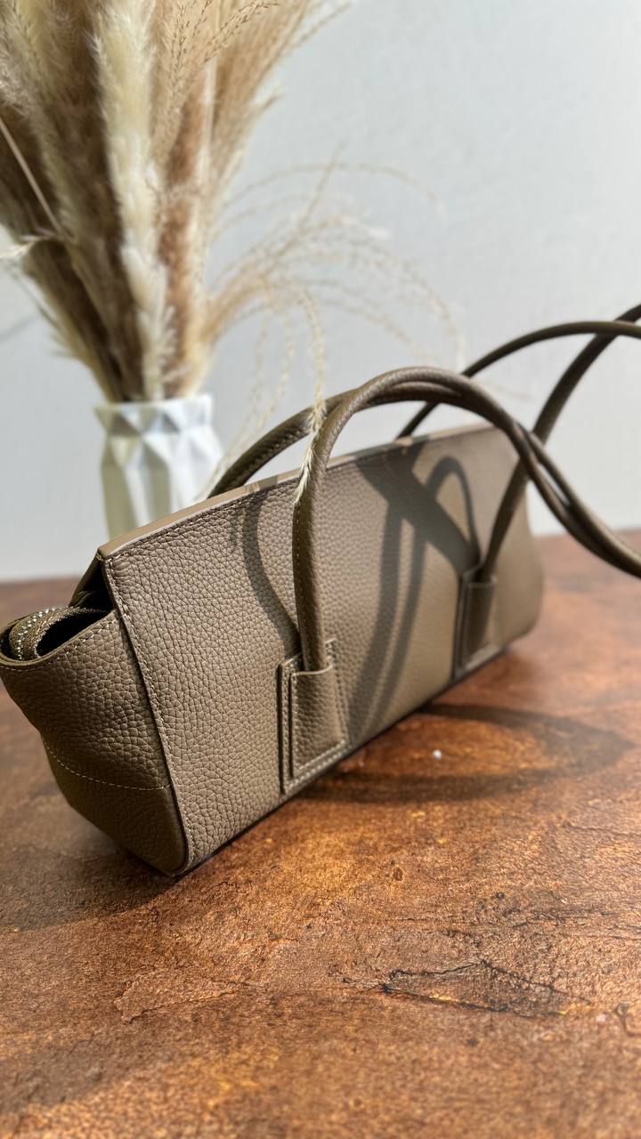 Élégance Bag – A Timeless Icon of Style