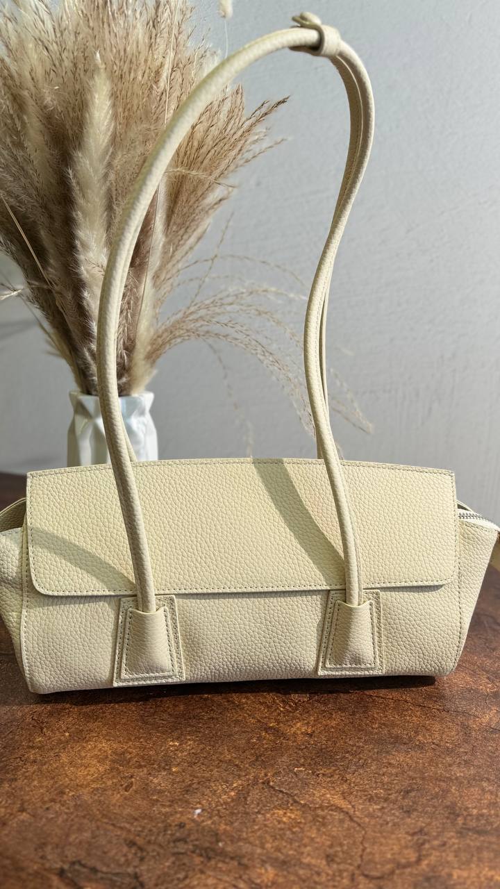 Élégance Bag – A Timeless Icon of Style