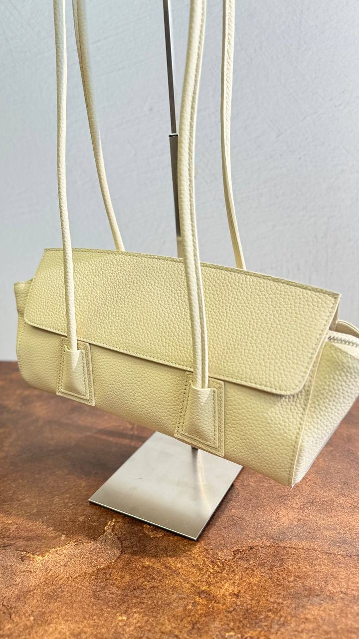 Élégance Bag – A Timeless Icon of Style