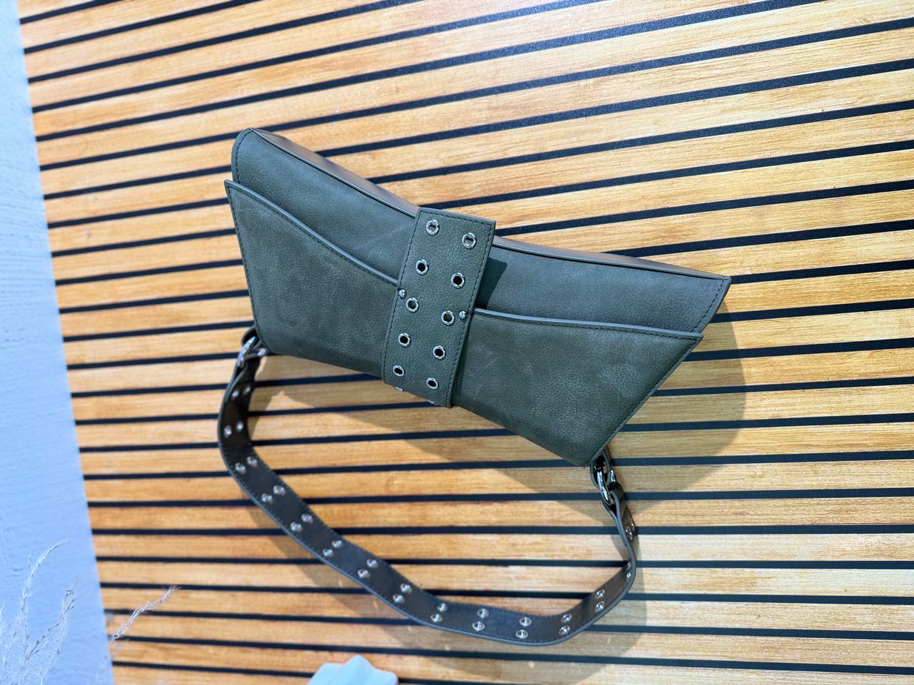 REBELLE Bag – Bold Elegance in Every Detail