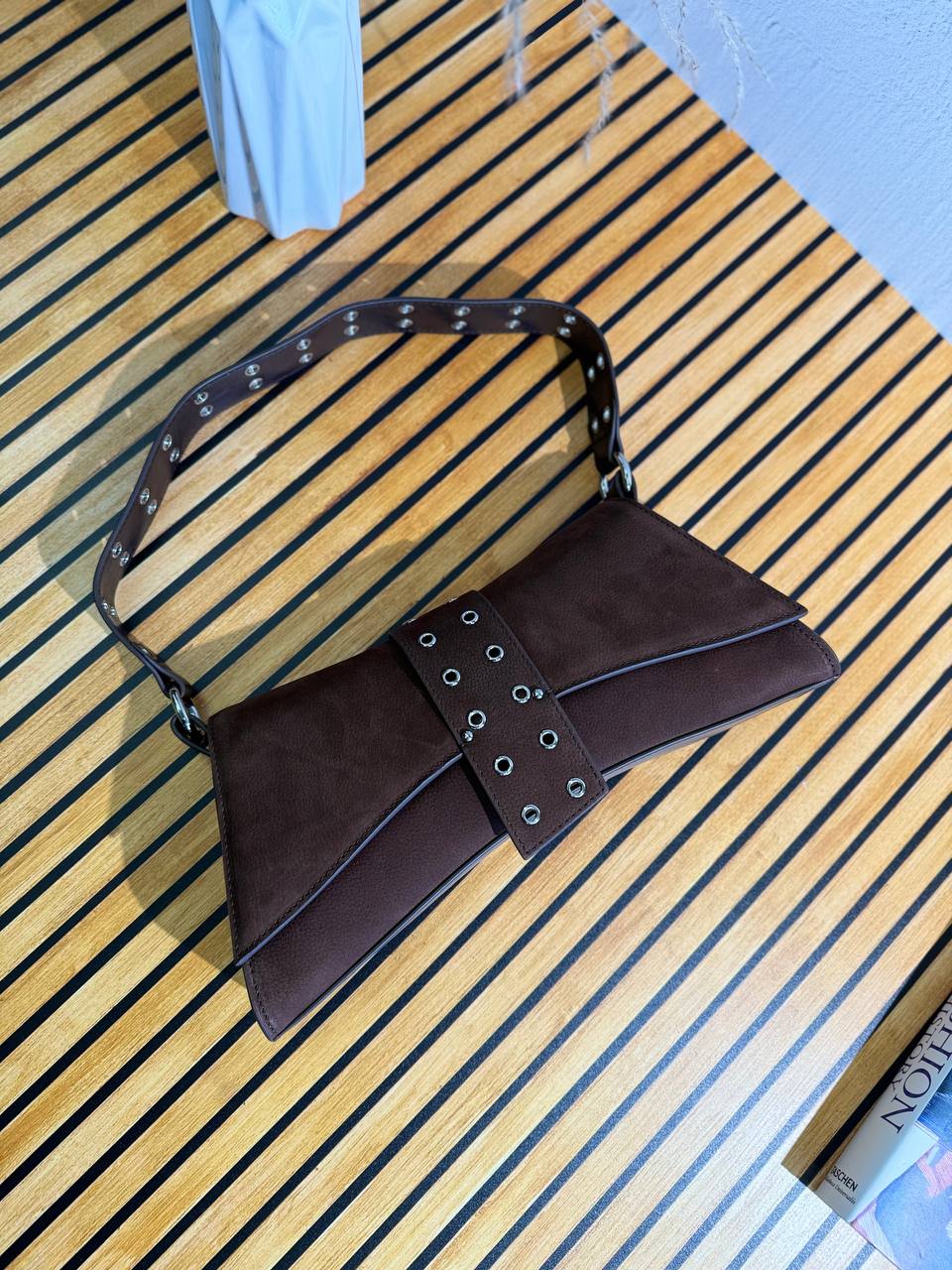REBELLE Bag – Bold Elegance in Every Detail