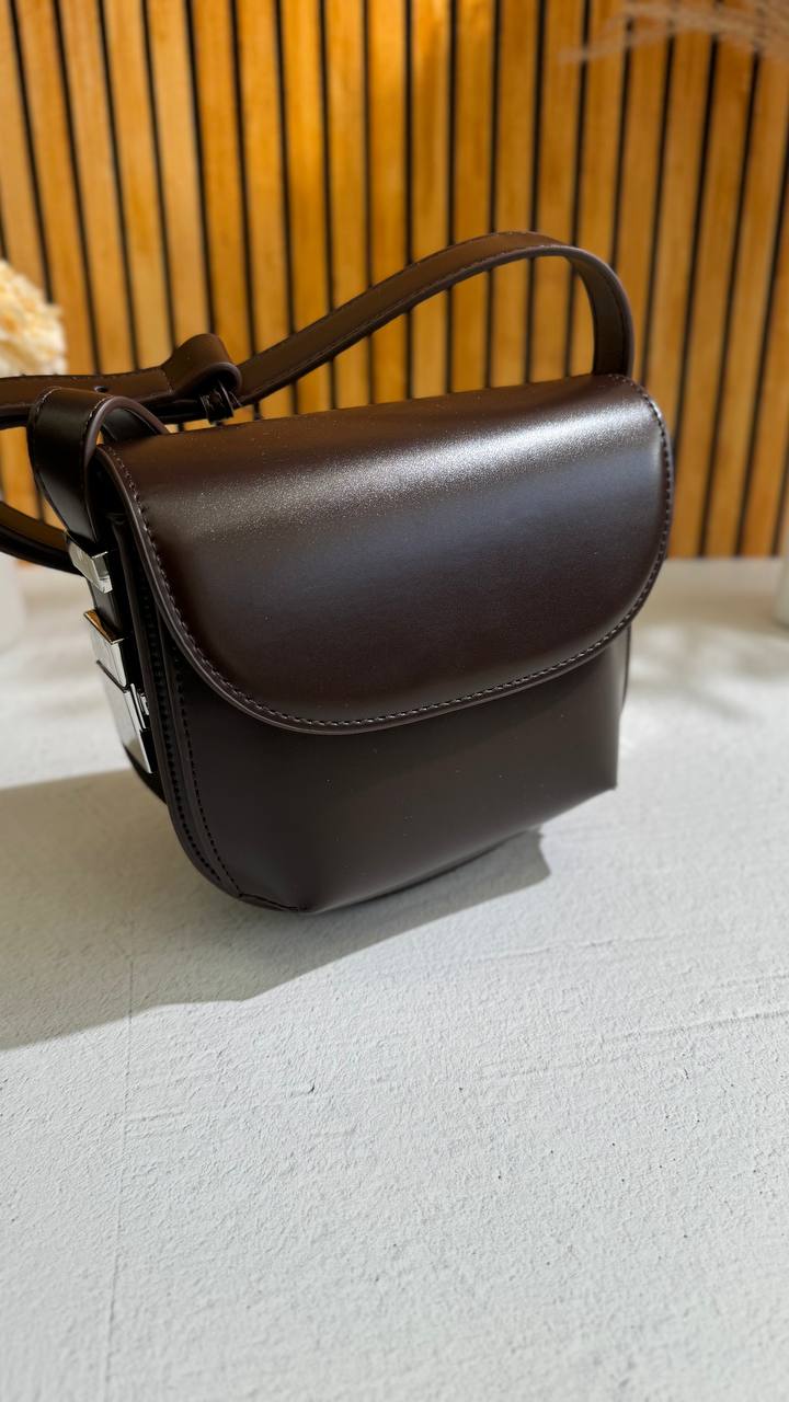NeoLuxe™ – Modern Elegance Crossbody Bag | Vegan Leather | Adjustable Strap | 7.5" x 2.3" x 6.7"
